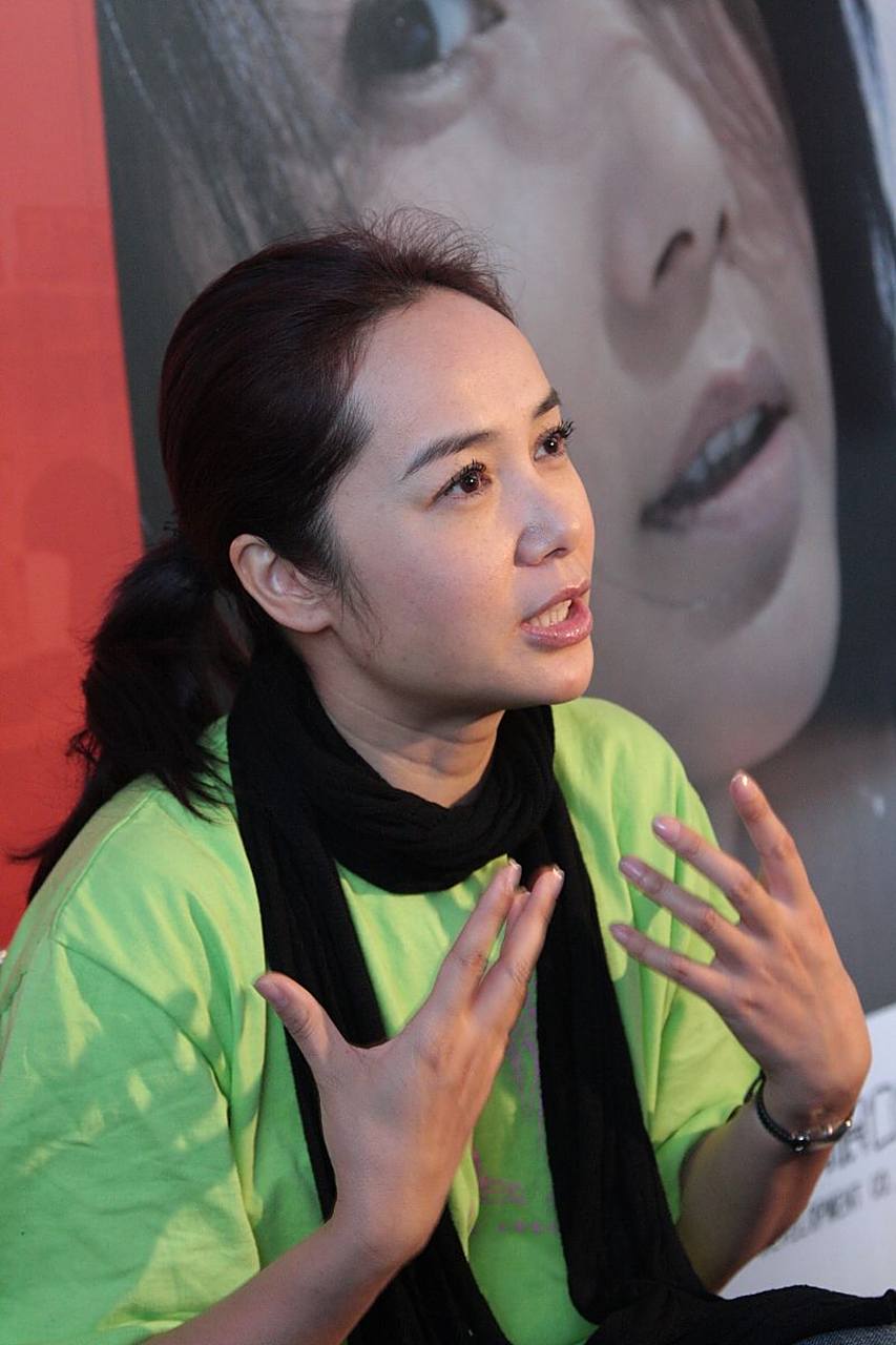 当年,蒋雯丽成功套现13.5亿,拿出1.