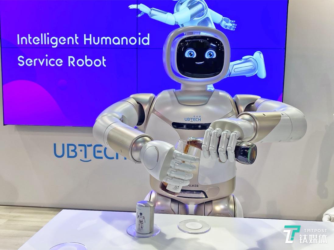 优必选科技walker迎来升级,还有多款产品和解决方案一同亮相|ces 2020