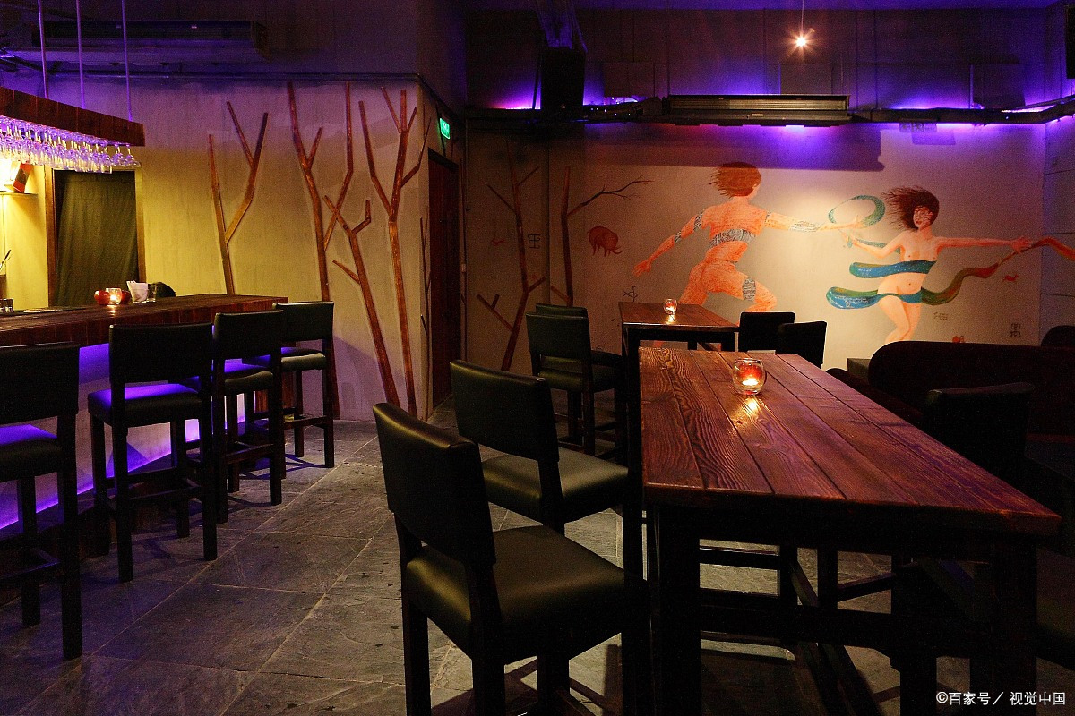 今天带你走进上海酒吧一条街之静吧