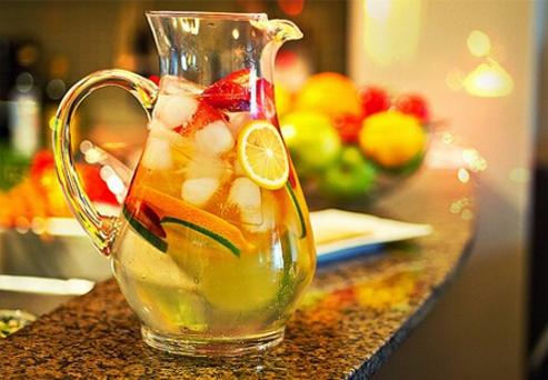 在家自制水果茶,美容还养颜,特别适合我这种不爱吃水果的人