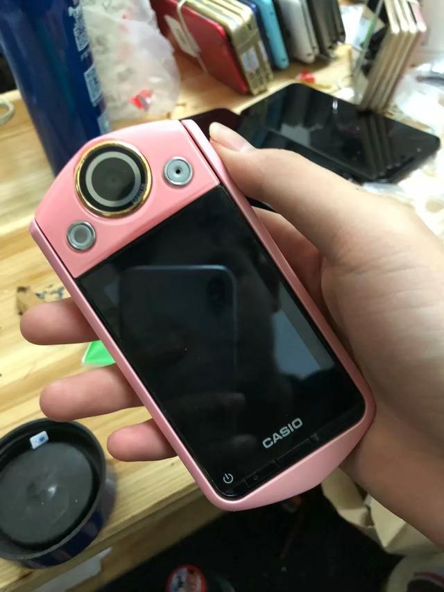 一秒变女神?699元卡西欧自拍神器开箱评测