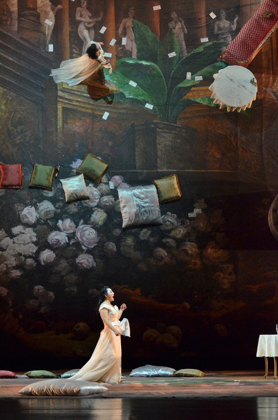 等了12年,石倚洁首演国家大剧院《茶花女》