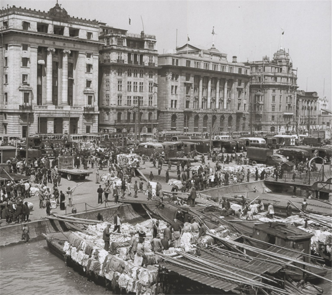 解放前夕的上海,即将回到人民的怀抱