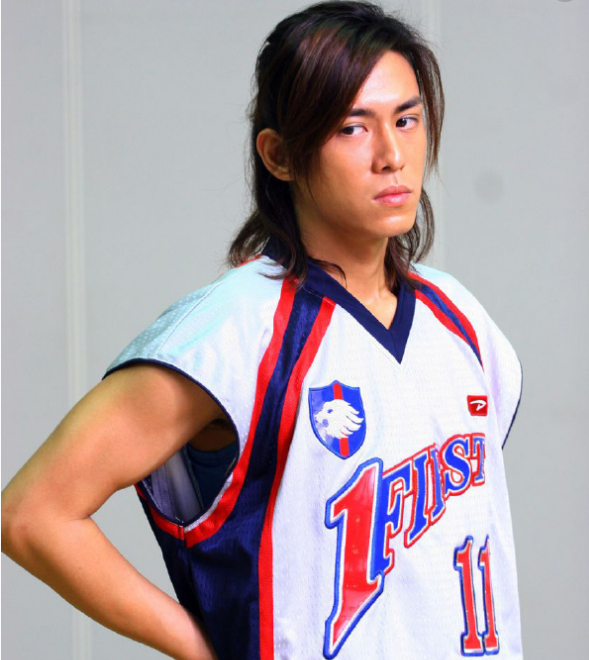 其实陈楚河演过的戏也很多,譬如《大灌篮》其中一个配角和《命中注定