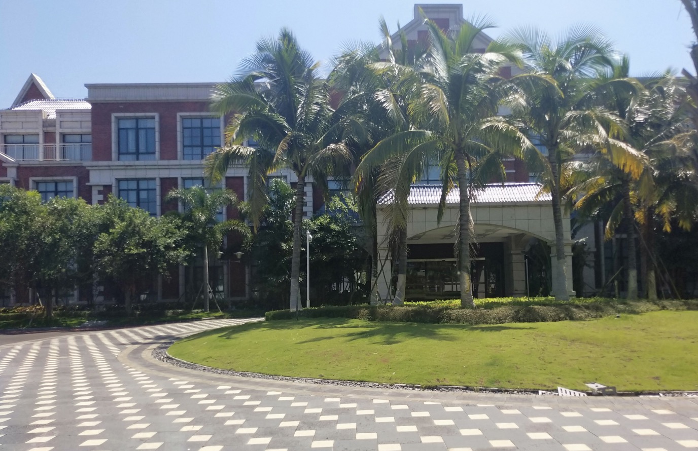 博鳌银丰康养医院人去楼空,患者体检及补偿事宜还未解决