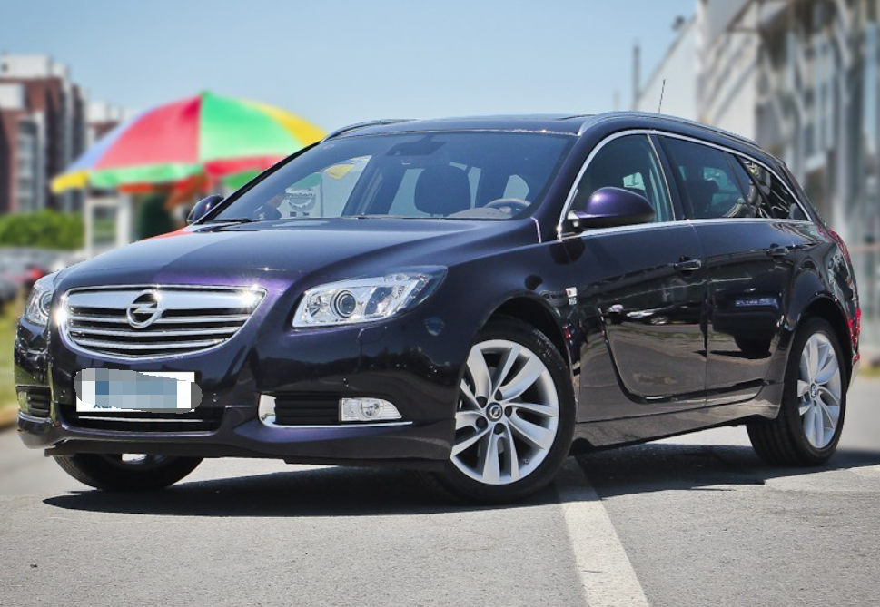 英速亚这款车的造型新颖,全身比列十分协调,开出去很霸气!