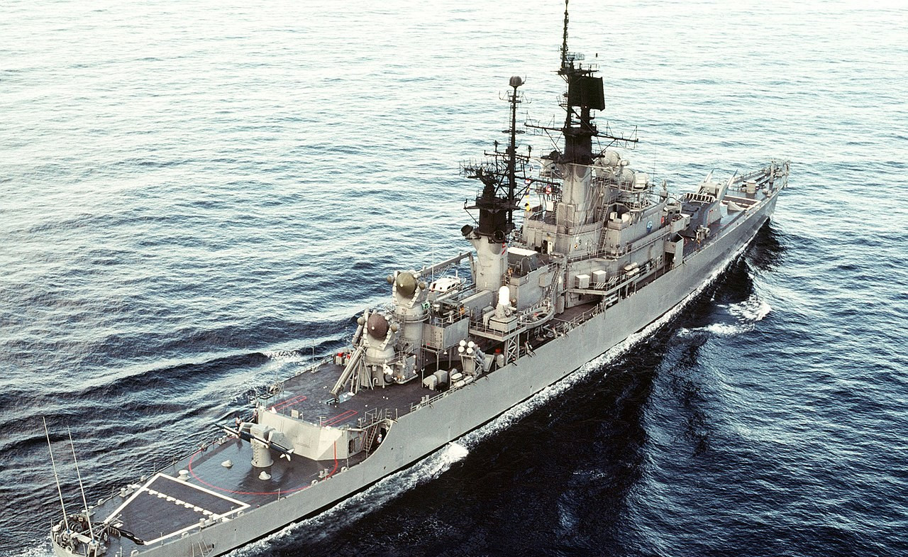 执行过首次访问中国任务的美国海军"莱希"级导弹巡洋舰