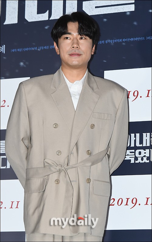 「星闻」李时言向救济协会捐款100万元……部分网友指责"金额少"