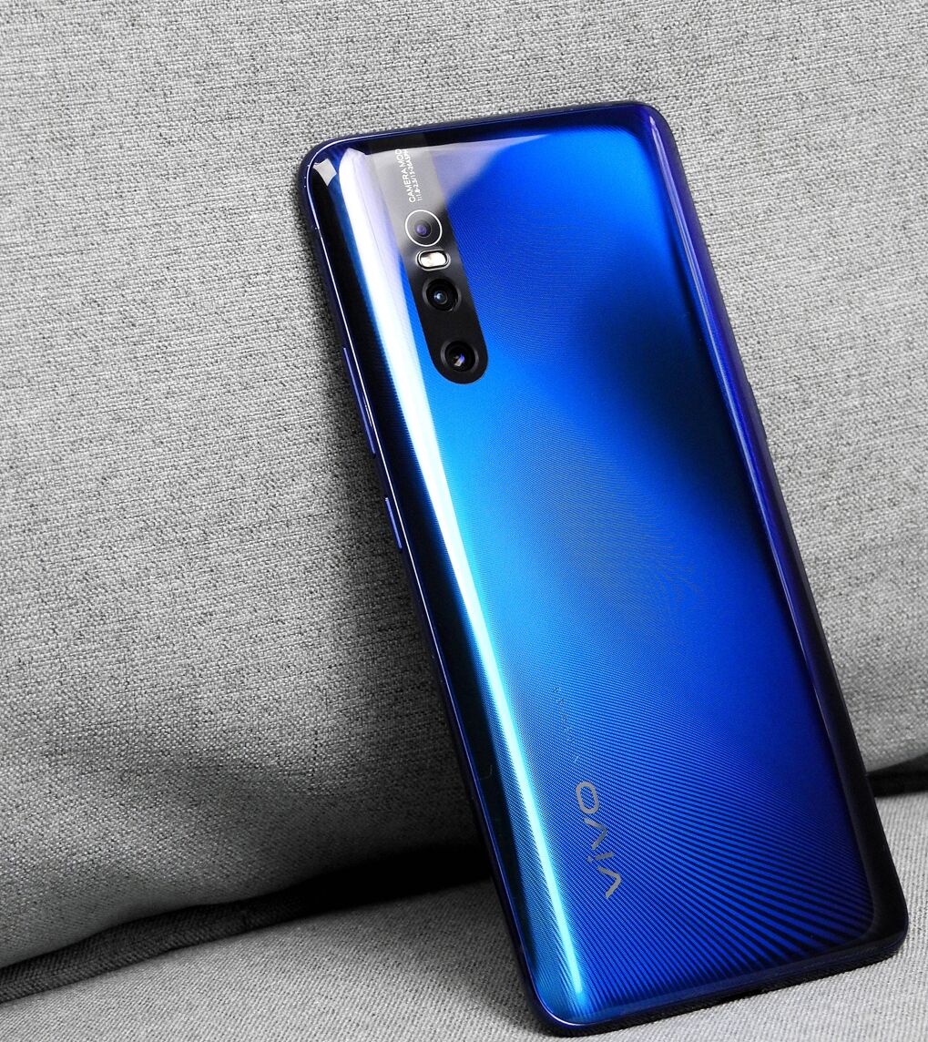 vivo x27真尴尬!拼多多销量不足50台,网友吐槽说好的大卖呢
