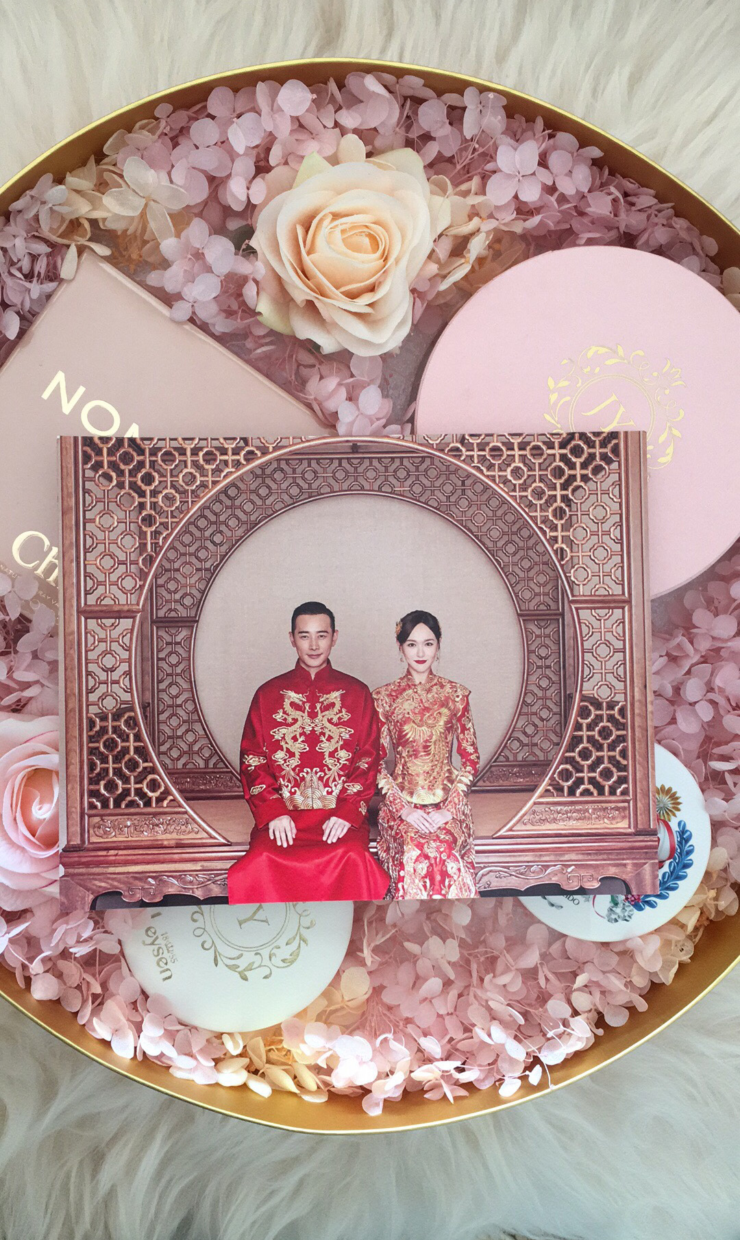 唐嫣罗晋挤牙膏式婚礼营销现在才发喜糖,伴手礼很豪华