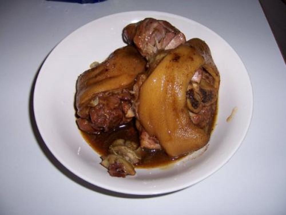 香脆可口的猪脚圈,鲜香多汁,入口即化,保证让你吃了还想吃!