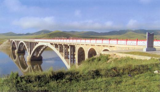 玛曲黄河特大桥:天高水长彩虹飞 览尽黄河通南北