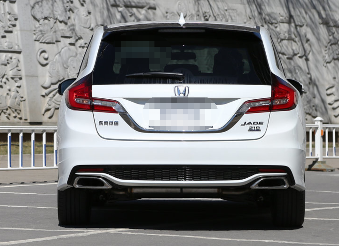 东风本田-杰德210turbo cvt豪华版,外观大气,给人的感觉很耐看