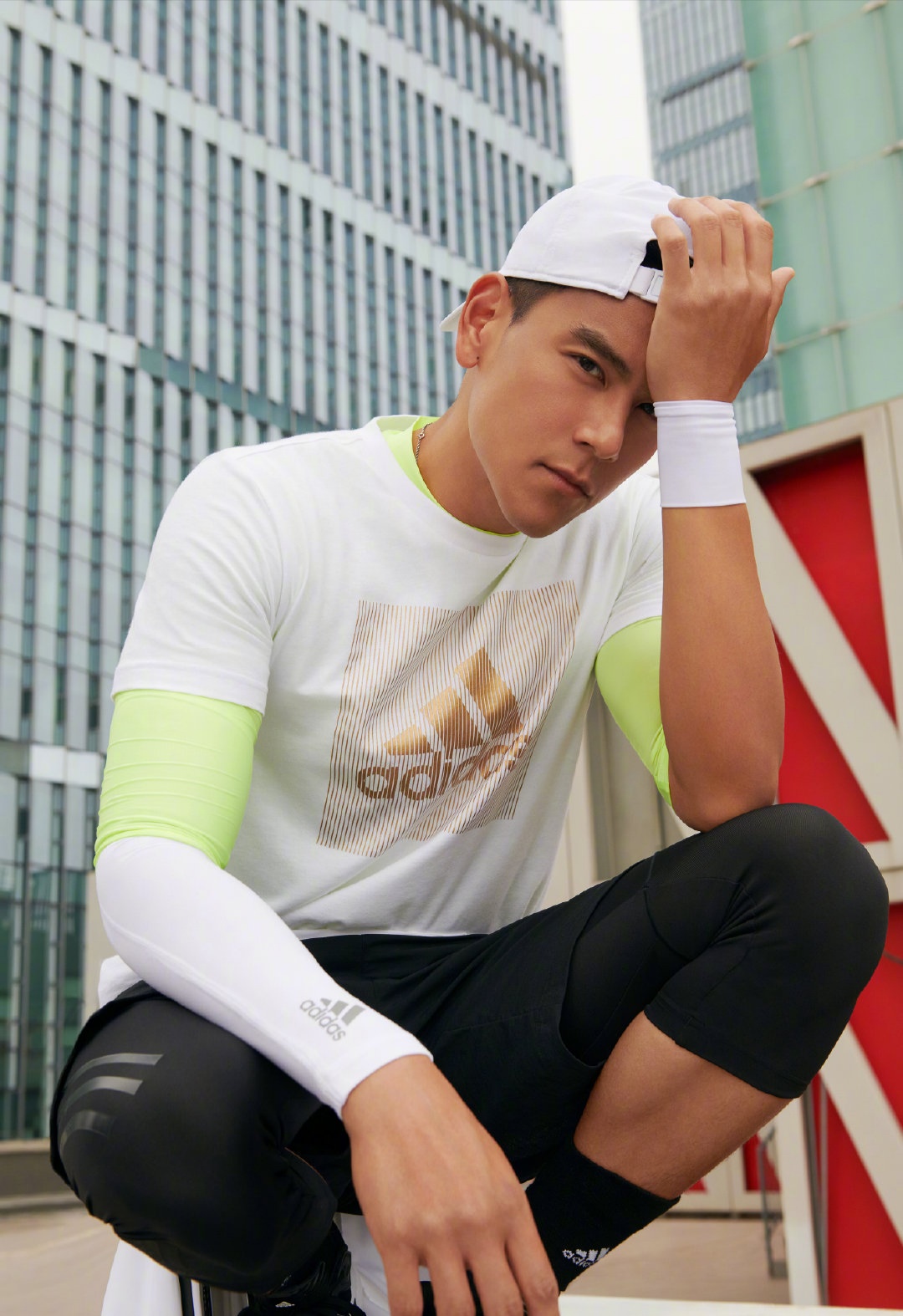 彭于晏晒照"运动男神"!严于律己的人最有魅力!