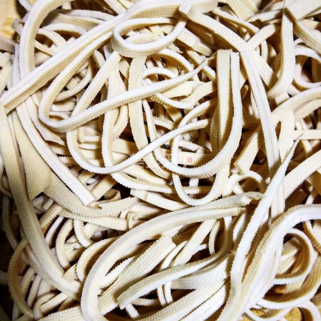 凉拌千层豆皮丝,做法简单省事,吃着爽口开胃