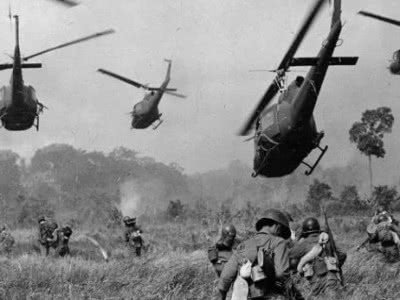 当年越南率兵二十万入侵柬埔寨,为何在占领八年后狼狈撤离?