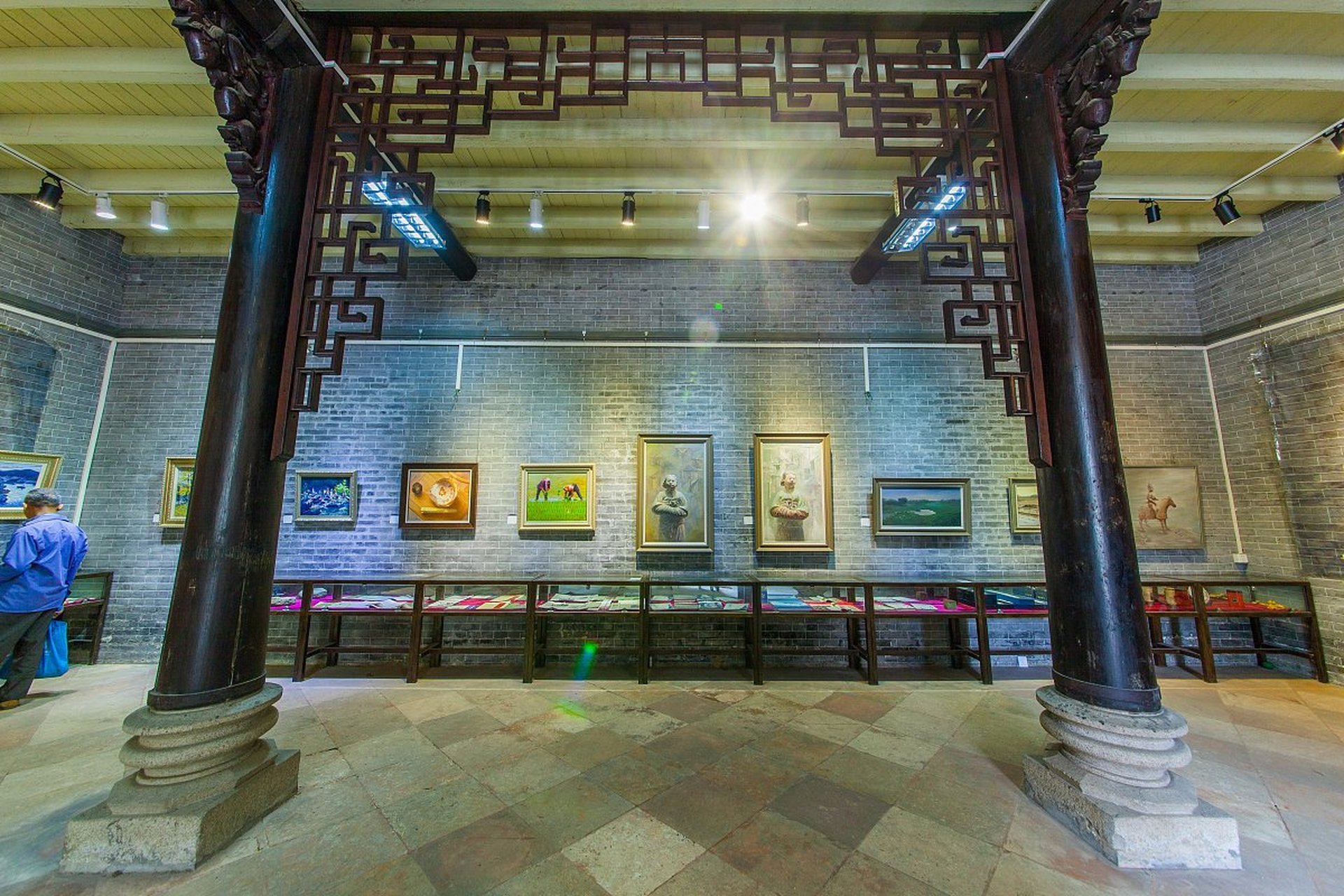 重庆大圆祥博物馆创建于2013年,2014年落户璧山区天福碗厂工业遗址.