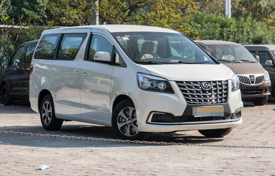 图解一款北汽瑞丽-道达v8,符合大众的审美,在外很受欢迎