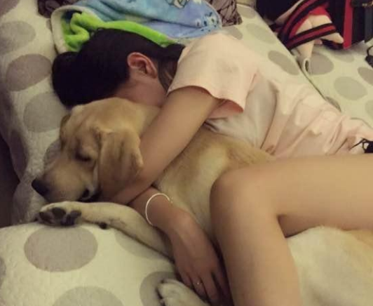 每次出差回来,女儿牛仔裤都反穿着,趁她睡着脱下,俺如遭雷击