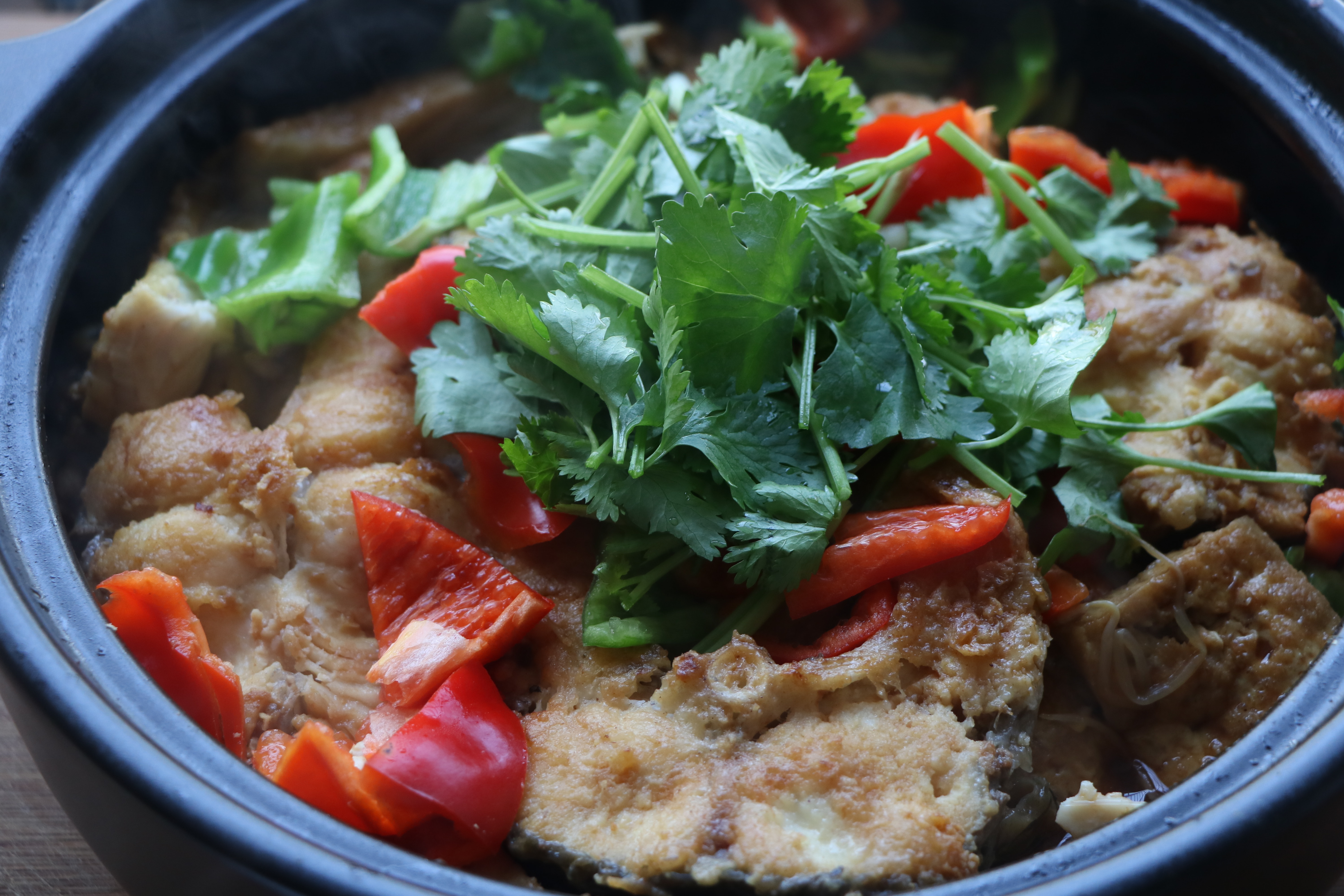 草鱼,我家从来不红烧,天冷炖上一锅,暖心暖胃,汤汁都不剩!