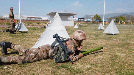 滇西高原新兵考核火热进行,一组动图带你直击