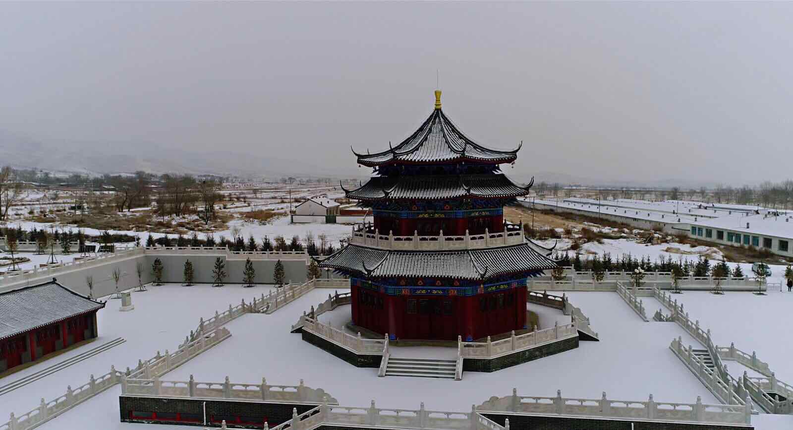 乌兰察布市正月去哪里拜佛祈福?来龙华三会寺瞻仰洞金山天然卧佛