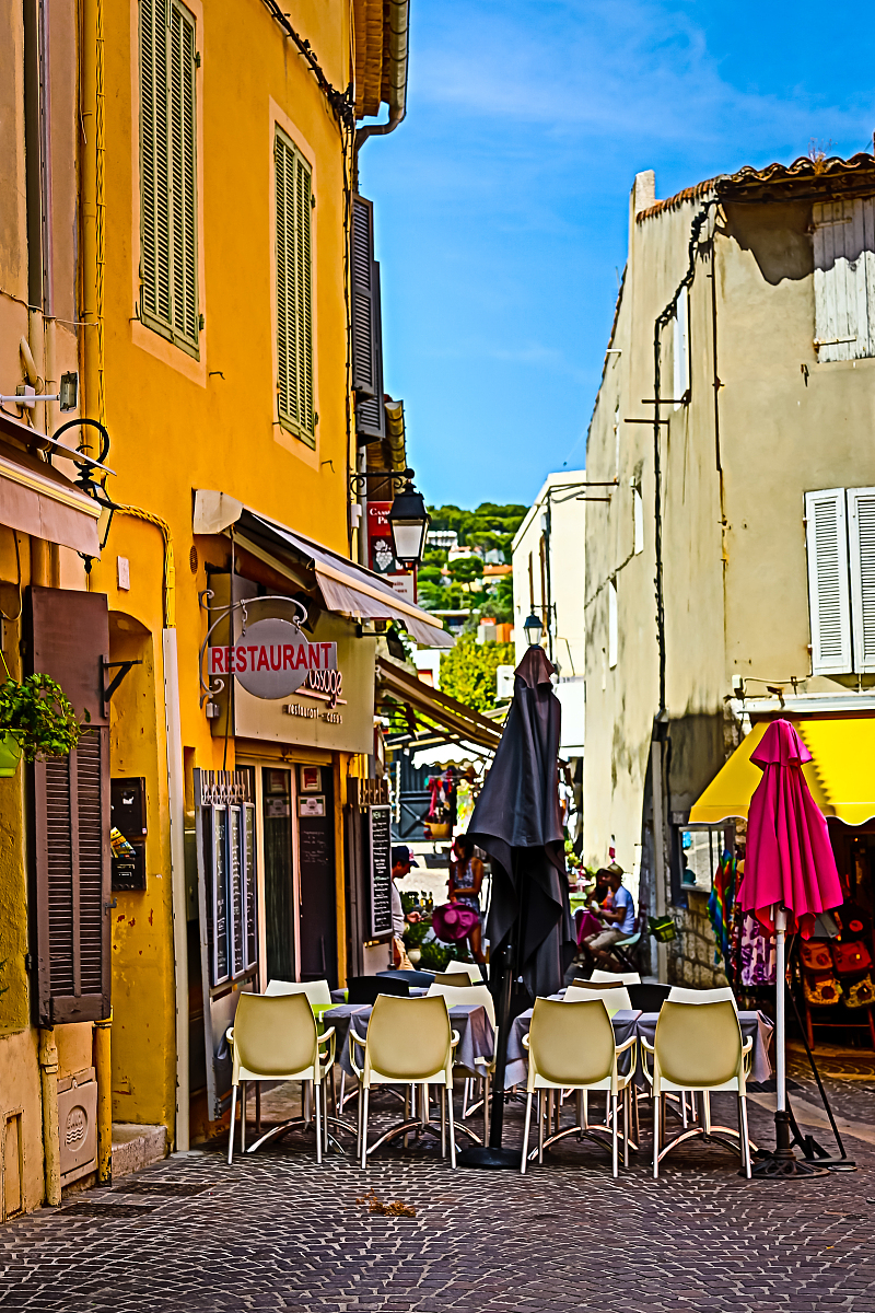 母强则舅亲,子强则侄亲. 己强则全亲,不强则无亲