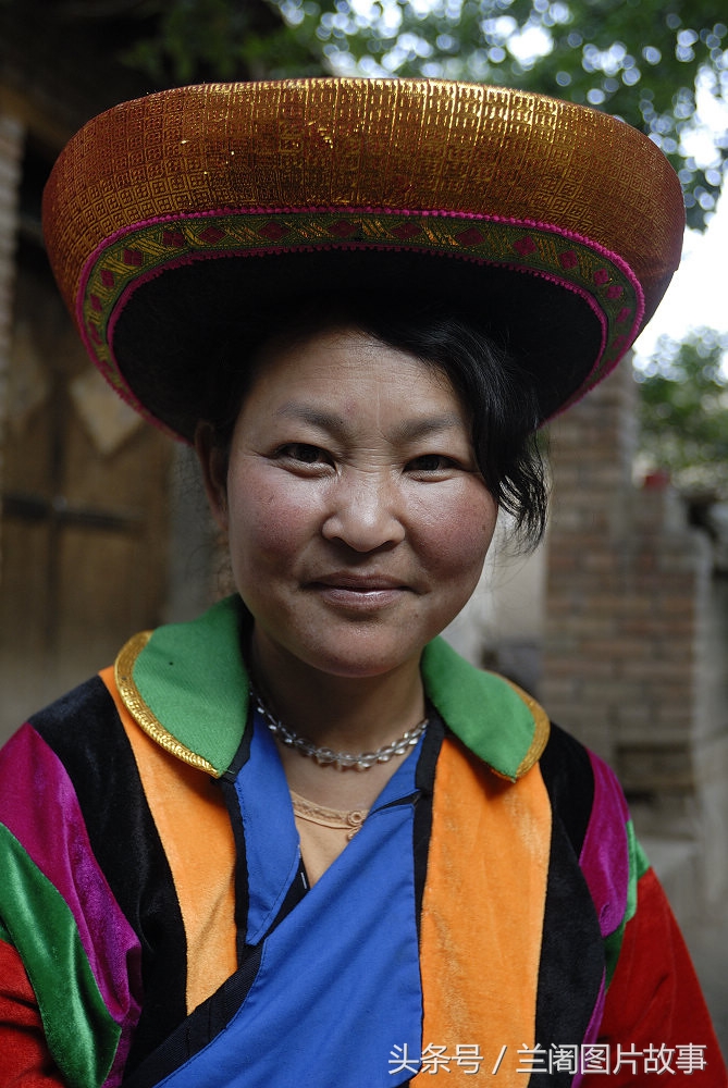 青海土族盘绣,土族女人一生的必修课,却面临着传承危机