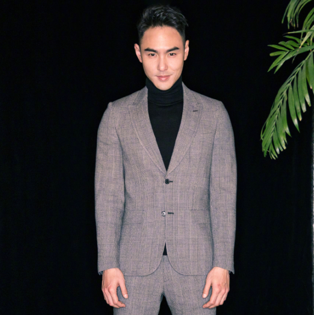 军人家庭出身的阮经天,演起戏来也是令人惊叹暑假