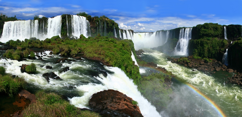 阿根廷和巴西:伊瓜苏大瀑布,世界超级迷人的瀑布
