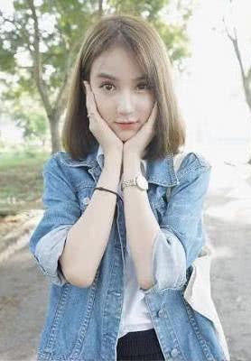 "女装大佬"yoshi,淡妆下显示"仙女颜",网友:视觉冲击