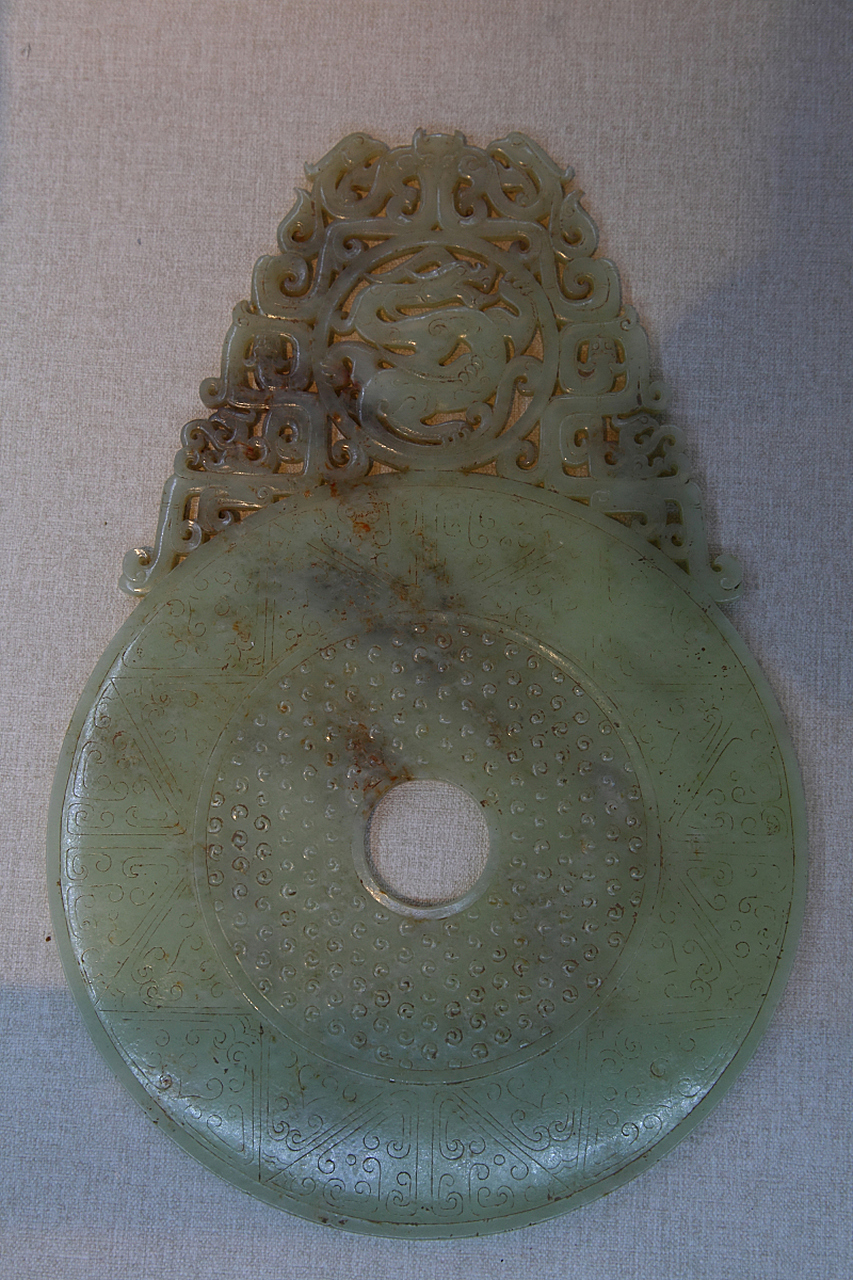 和玉有关的故事之一——和氏璧  在古代中国,玉被视为一种高贵的象征