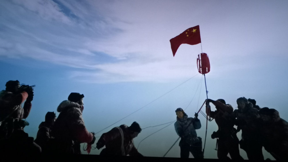 李国梁的牺牲没有白费,他为了登山队,为了祖国,献上唯一的力量,这点