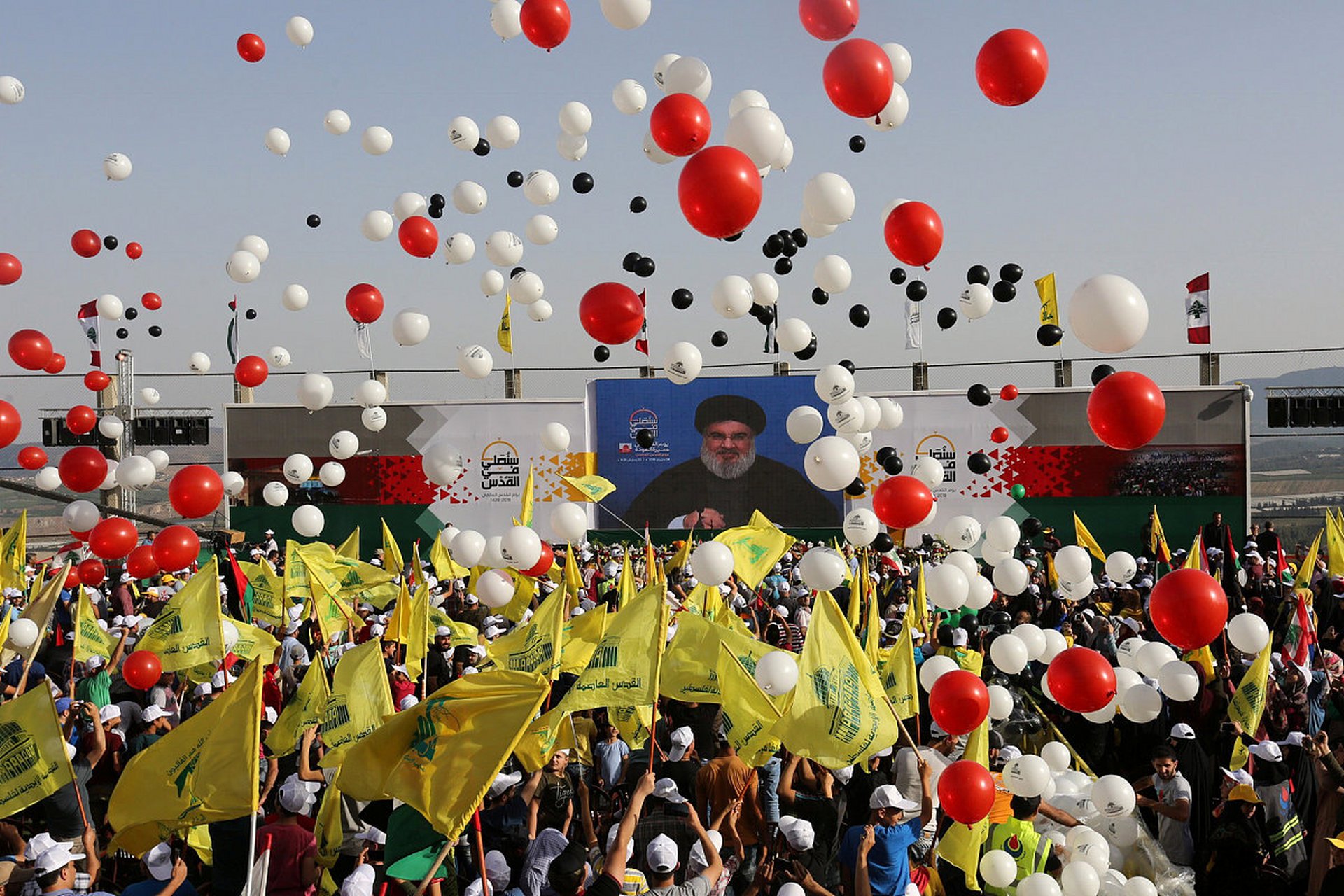 无人祭奠无地可葬日本现气球葬礼