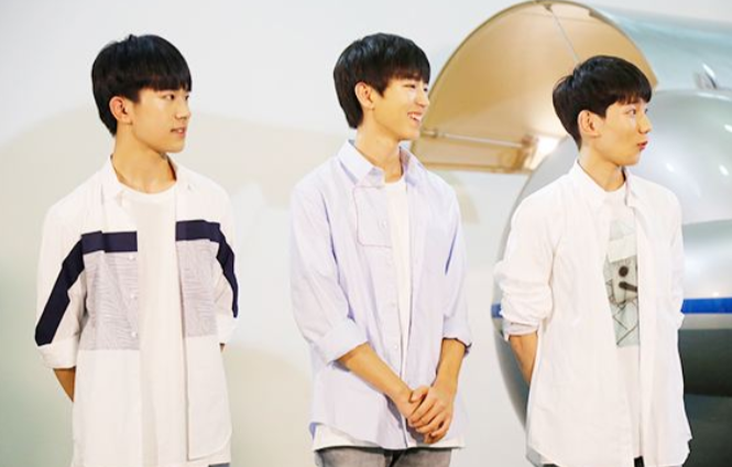 加油男孩患难见真情:三小只反应截然不同,王源7字微博圈粉无数