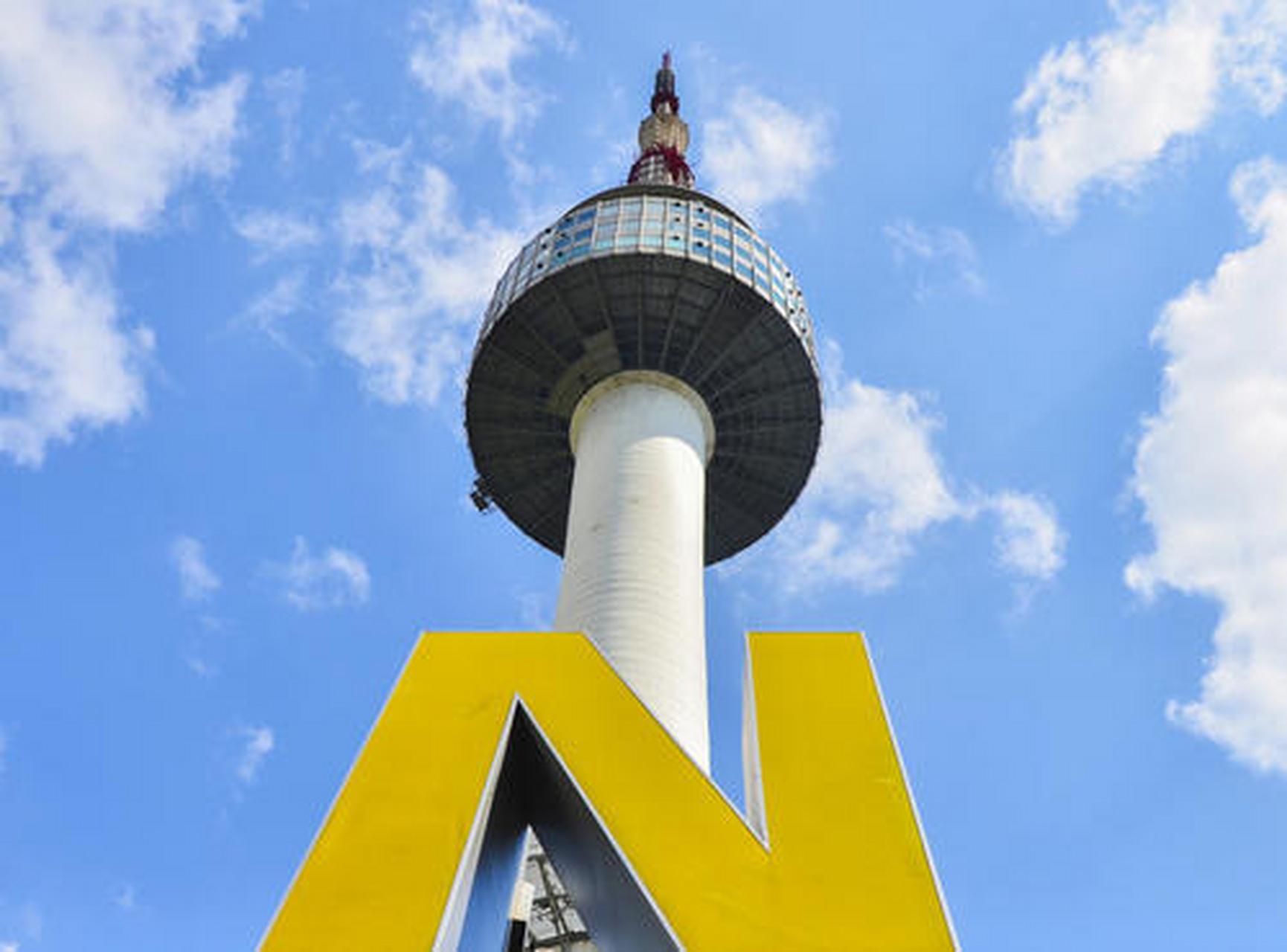 #万物皆可云##五一旅游攻略#  n首尔塔是城市的地标性建筑,她名字中的