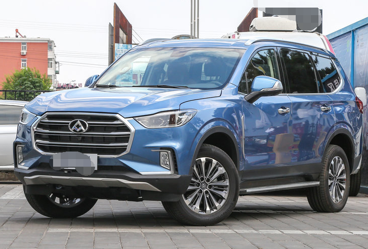 时尚优雅,上汽大通d90自动四驱北极星,做潮流的指引者