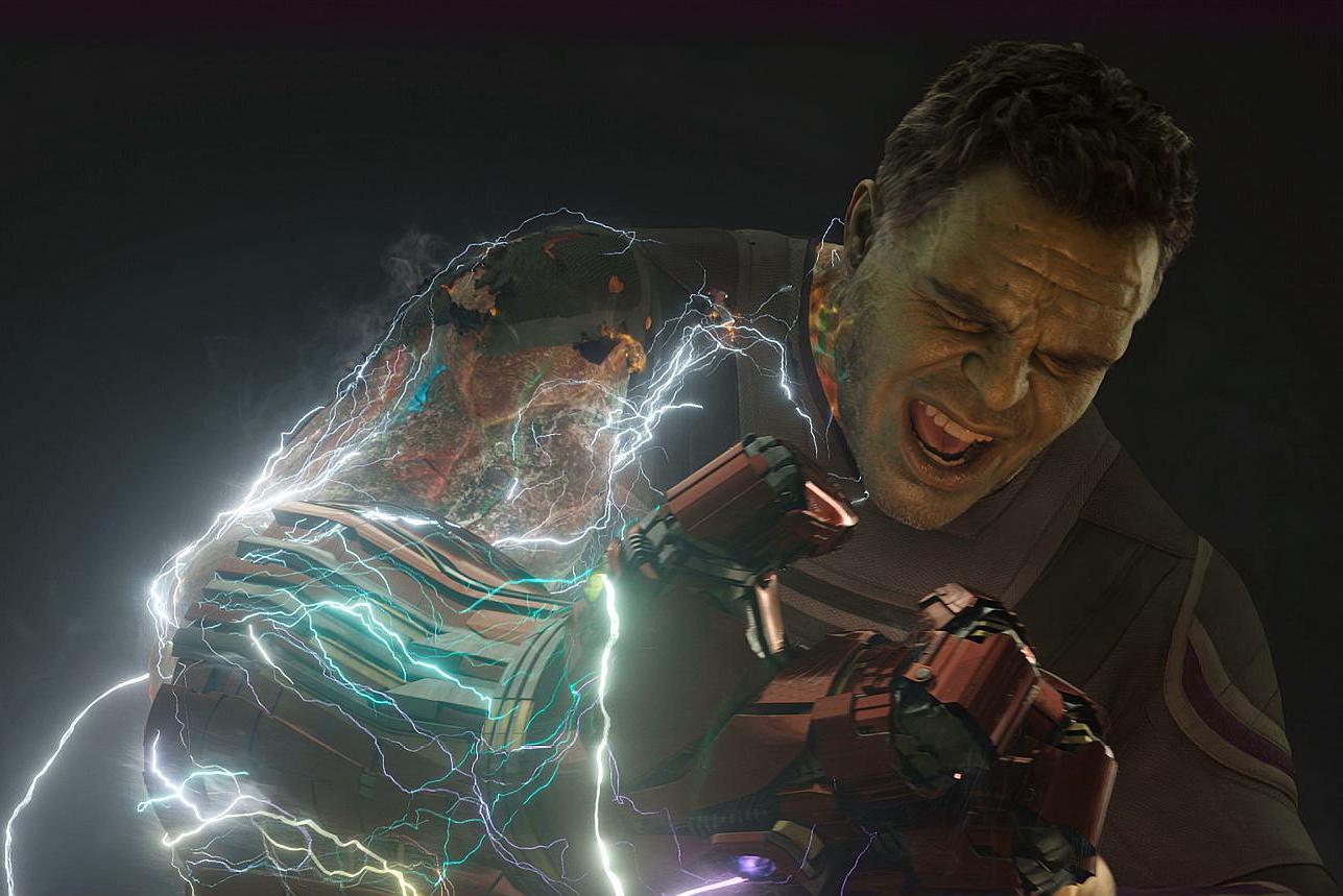 《复联4》钢铁侠打响指时为什么不会痛苦?原因在于这身新战衣!