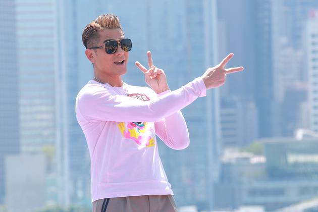 上阵父子兵!郭富城穿亲子装跳儿歌大女儿前来捧场