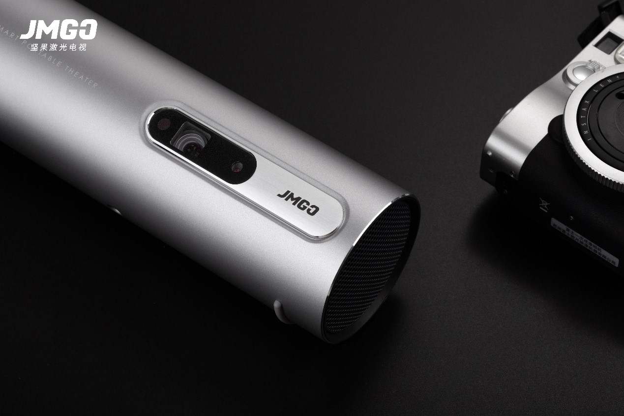 坚果p3便携投影:旗舰级配置 灵活便携