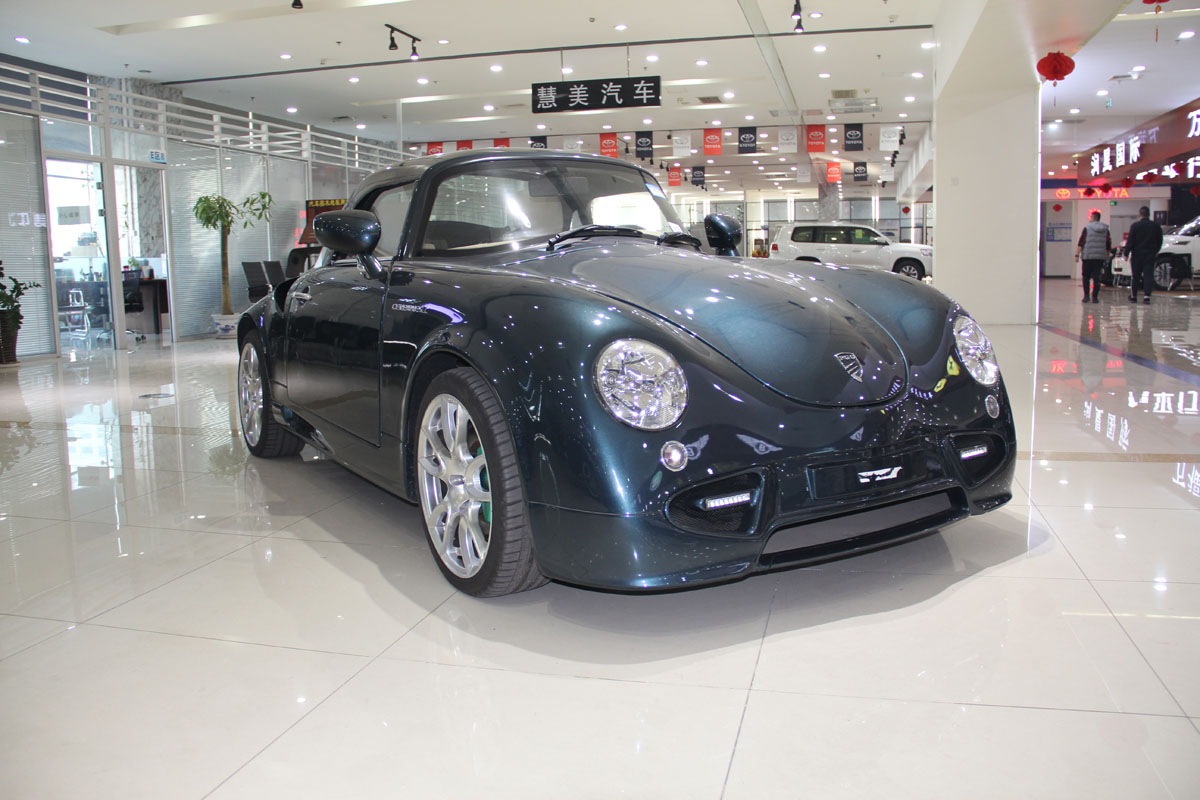 法国小超跑—pgo佩奇奥最新精拍 搭载宝马1.6t动力/中置发动机