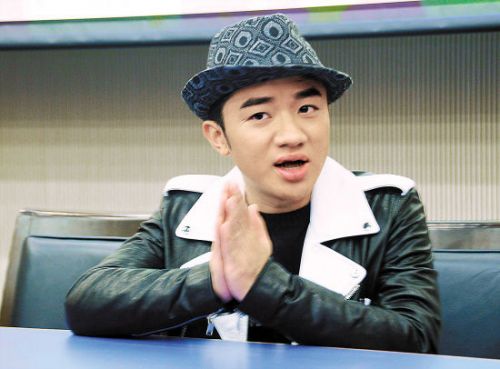 抖音再现"网络孝子",母亲遭遇车祸去世,她却第一时间拍抖音