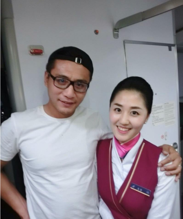 十张罕见空姐明星合照,第5张让人看了吃醋,第9张美貌惊为天人!