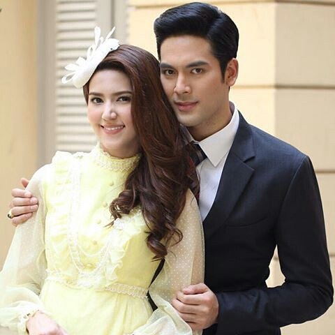 泰剧情犹注定:沉迷小说的女孩一朝穿越,竟穿进书中和男主谈恋爱