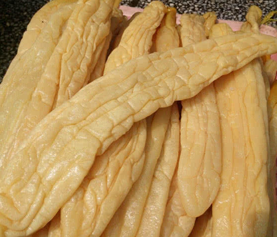 尝过了西瓜干,你知道这种水果也能做成干吗?看着丑可很好吃