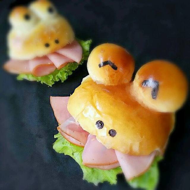 青蛙面包,造型可爱,一出炉就被抢光了