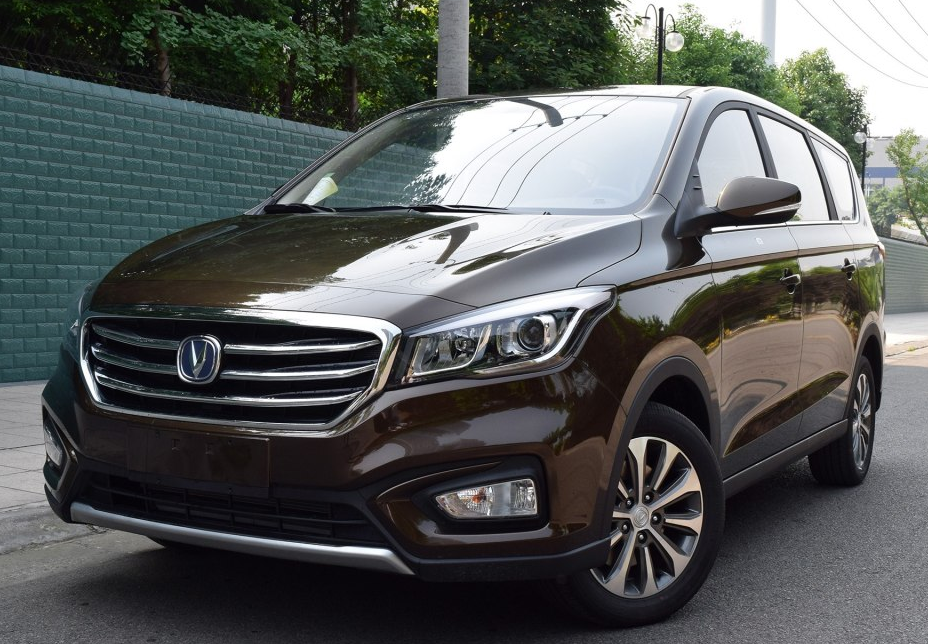 凌轩2017款 1.6l 手动幸福型,外形设计大方,具有超高的运动范