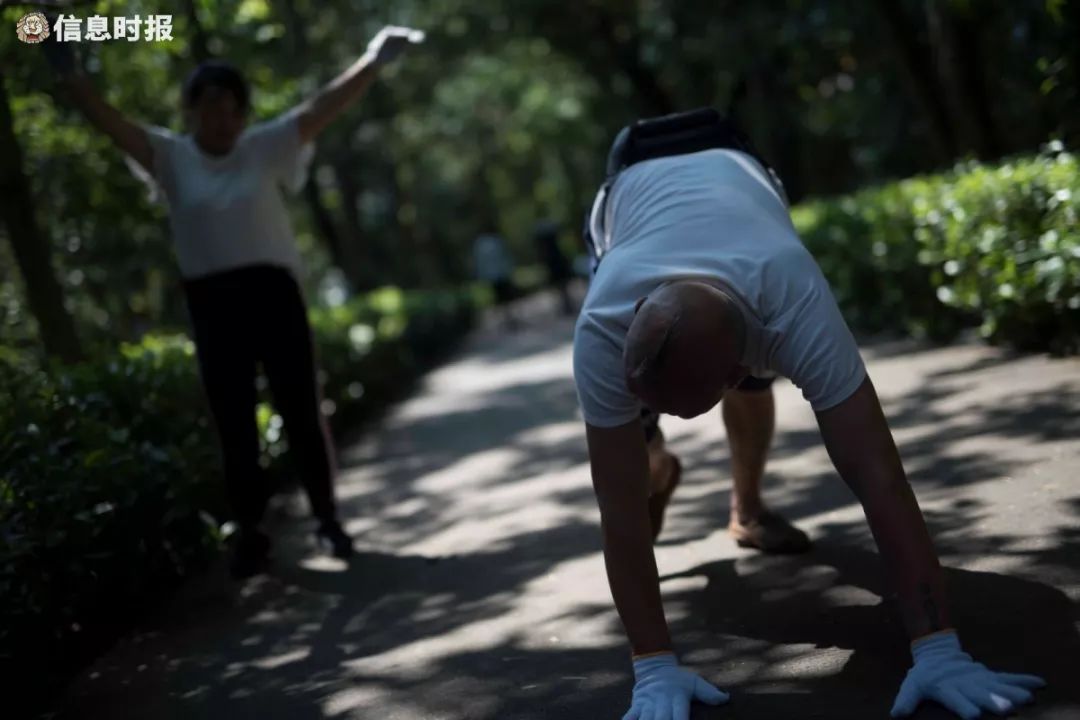 最近流行"狗爬式"锻炼?医生说