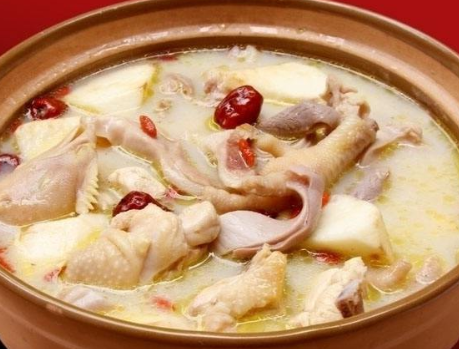 广东名菜猪肚鸡,家常做很简单,香浓味美还养胃,冬天吃还暖身