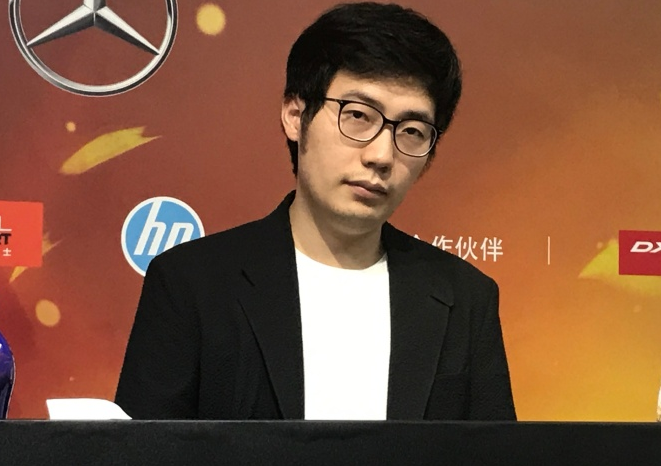 明凯训练赛都没参加?edg教练回应:是他自己不适应版本